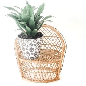 Peacock Bench Plant Holder